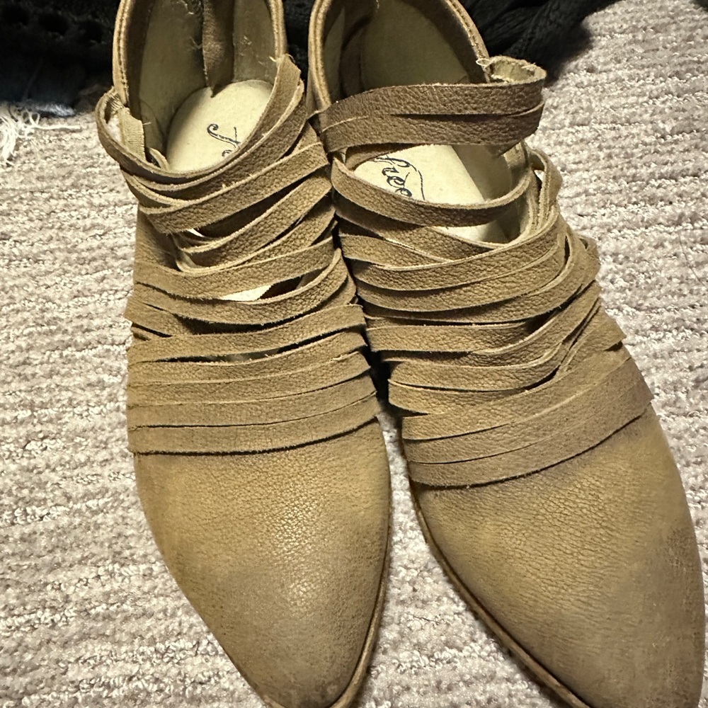 Free People lost Valley ankle booties